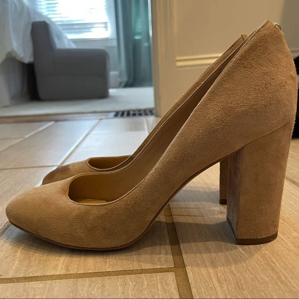 Same Edelman Block Heel Suede Nude Heels